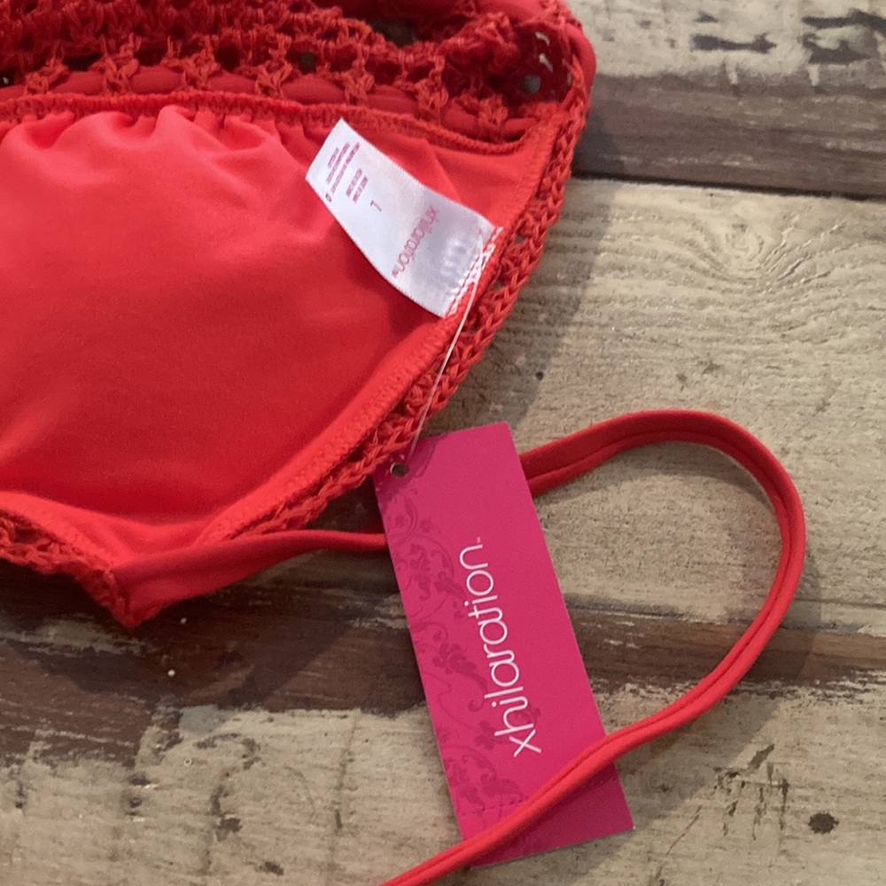 NWT! XHILARATION BIKINI TOP WEAR ! 👙 RED COLOR - Picture 3 of 3